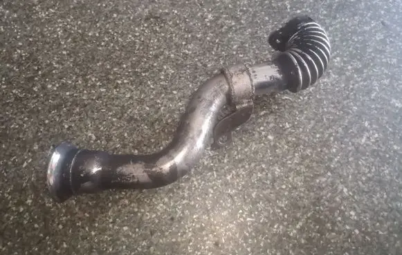 Mercedes-Benz Vito Viano W447 EGR valve line/pipe/hose A6541405500