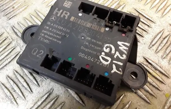 Mercedes-Benz E W212 Door control unit/module 2128204185 A2128204185