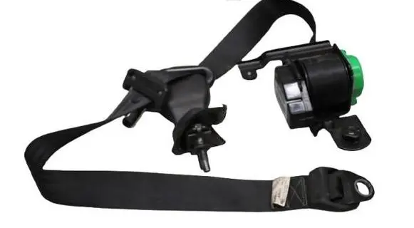 Rear seatbelt