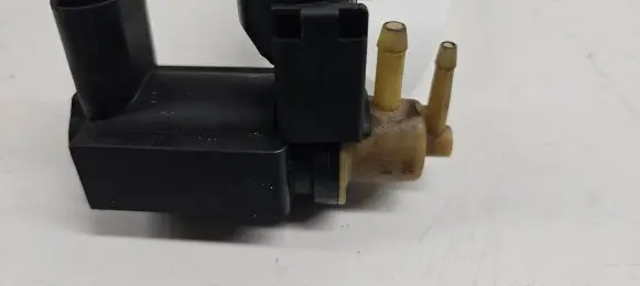 Volvo S60 Turbo solenoid valve 31339808