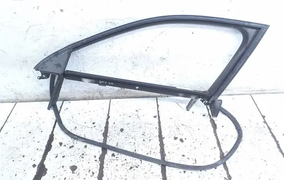 Seat Exeo (3R) Front door window/glass frame 8E0837629