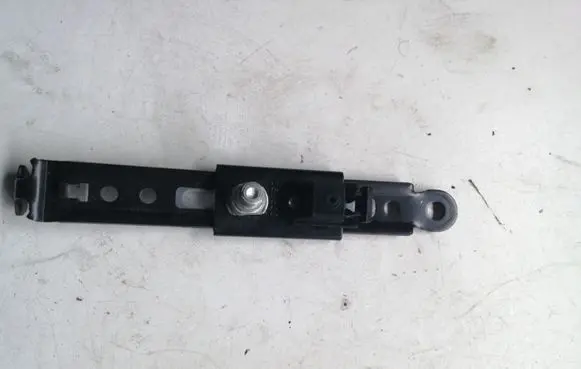 Toyota Corolla Verso AR10 Seat belt adjustment motor D526001