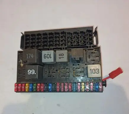 Volkswagen Transporter - Caravelle T4 Fuse box set 357937039 7d0937517