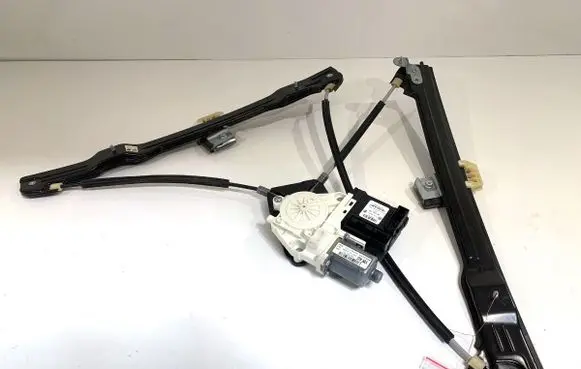 Volkswagen Caddy Front door window regulator with motor 5K09597922K5959702