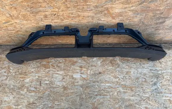 MG MG4 ev Front bumper lip P11183304