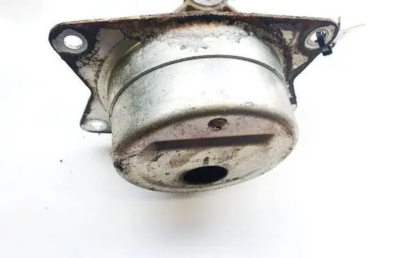 Opel Signum Engine mount bracket V04643