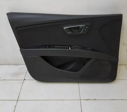 Seat Leon (5F) Front door card panel trim 5F4867131