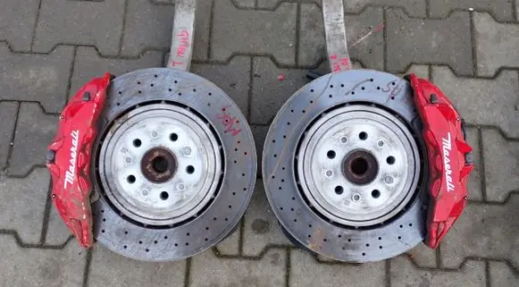 Maserati Ghibli Front wheel hub spindle knuckle AA10467