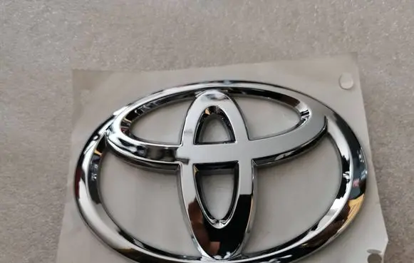 Toyota Yaris Manufacturers badge/model letters 754310H010