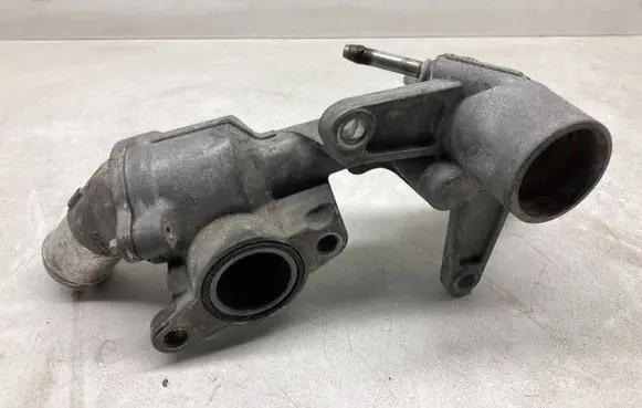 Thermostat/thermostat housing