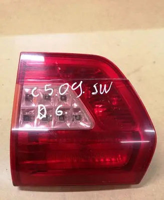 Tailgate rear/tail lights