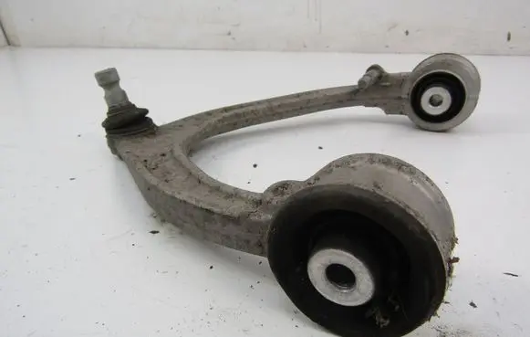 Chevrolet Meriva Front upper control arm/wishbone HK833084RH