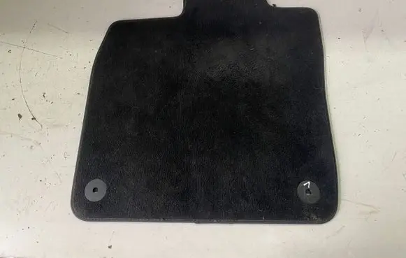 Skoda Enyaq iV Rear floor mat 5LB863011B