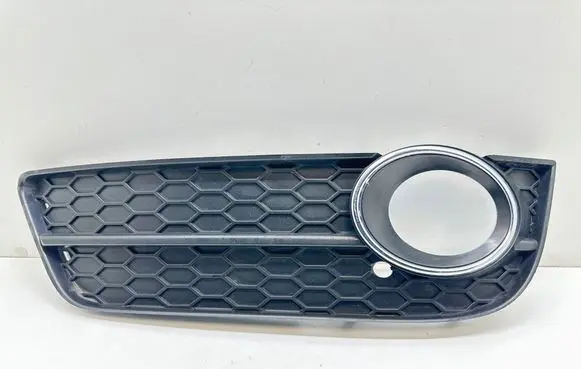 Audi A5 Sportback 8TA Front fog light trim/grill 8T0807681