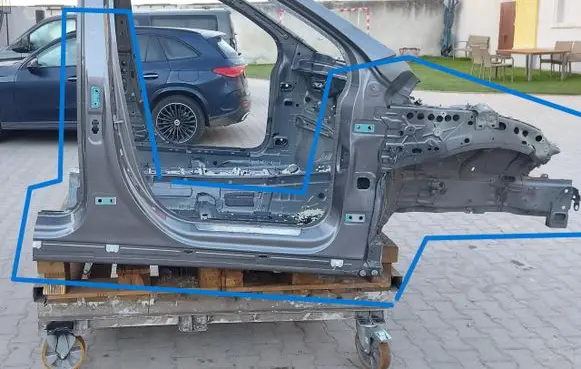 Mercedes-Benz GLA H247 Front quarter panel