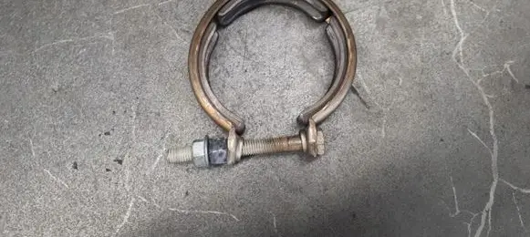 Mercedes-Benz C W205 Muffler pipe connector clamp a0009953807