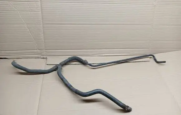 Volkswagen Golf Sportsvan Engine coolant pipe/hose 04E121064E