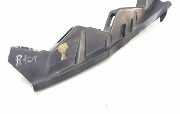 Volkswagen PASSAT B6 Front bumper mounting bracket 3C0807889