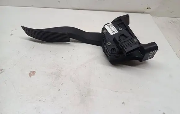 Opel Astra H Accelerator throttle pedal 9157998 6PV00811200