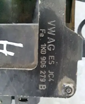 Audi A3 S3 8P Turbo solenoid valve 1K0906279B
