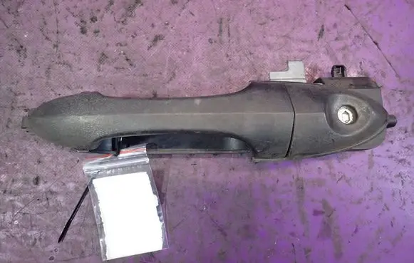 Ford Focus Front door exterior handle 
