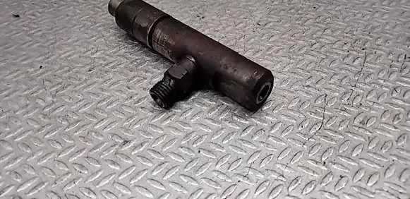 Renault Trafic I Fuel injector KBE48S7