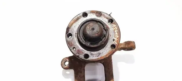 Volkswagen II LT Front wheel hub