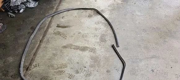 Volkswagen Transporter - Caravelle T5 Loading door rubber seal (on body) 