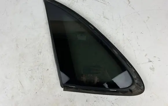 Porsche Macan (95B) Rear side window 95B845297XB