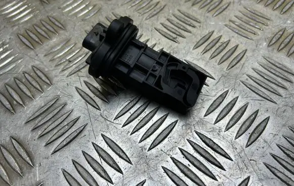 BMW 6 F06 Gran coupe Mass air flow meter 7613234 0280218282 299875057
