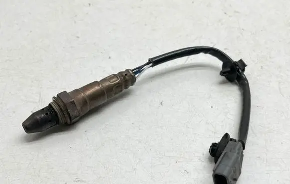 Nissan Navara D23 Lambda probe sensor 226A42790R 2115005010 H8201333811