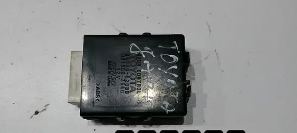 Toyota Yaris Engine control unit/module 8598052080