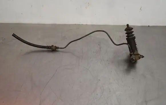 Mitsubishi Outlander Clutch slave cylinder 