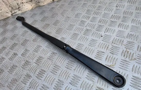 BMW 5 G30 G31 Front wiper blade arm 7357303 61617357303