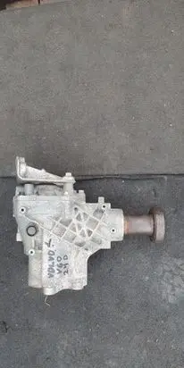 Gearbox transfer box case