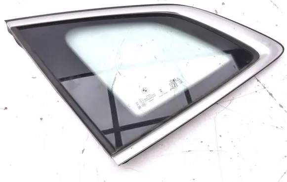 BMW 2 Active Tourer U06 Rear side window 8496251