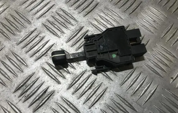 Honda Civic Interior fan control switch m8944