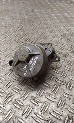 Suzuki Grand Vitara I Vacuum pump D163451323