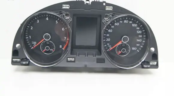 Volkswagen PASSAT CC Speedometer (instrument cluster) 3C8920971B