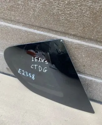 Lexus CT 200H Rear door window glass 43R007953 E2358