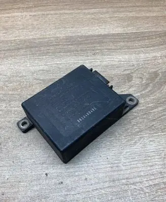 Mercedes-Benz E W124 Airbag deployment crash/impact sensor 0038200710