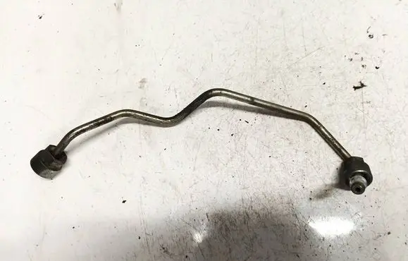 Volvo XC60 Fuel line pipe