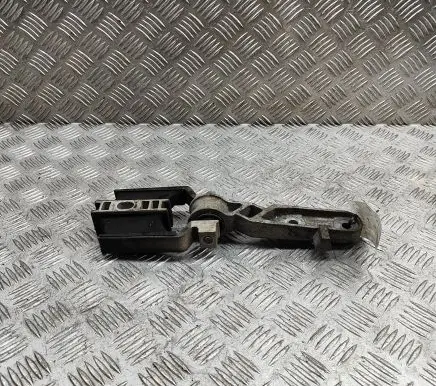 Volvo S90, V90 Engine mount bracket 31359890