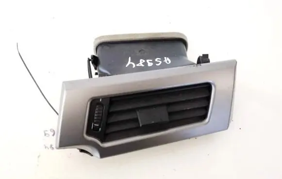 BMW 5 E60 E61 Dash center air vent grill 6917708 05124-001