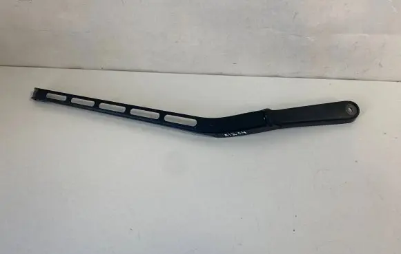Mercedes-Benz C W203 Front wiper blade arm A2038202644 180436