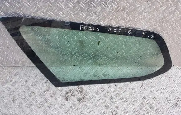 Ford Focus Rear side window