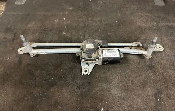 Porsche Macan (95B) Front wiper linkage and motor 95B955113B
