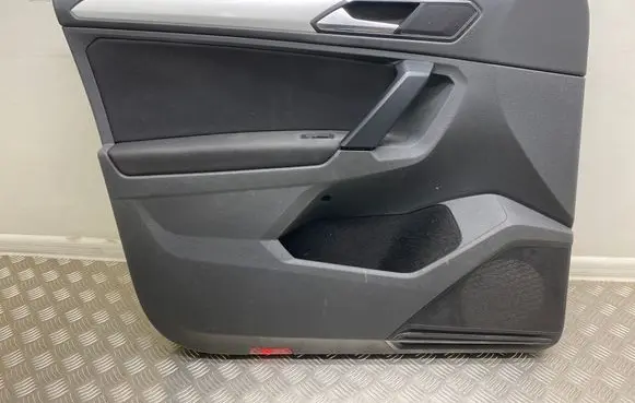 Volkswagen Tiguan Front door card panel trim 5NB867011 5NC867011
