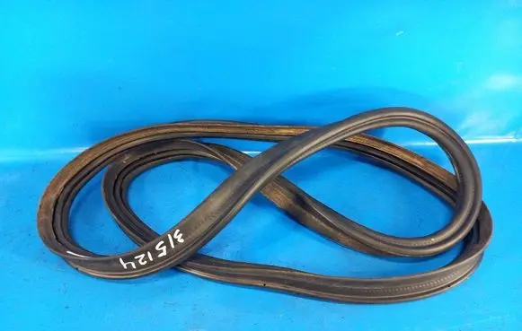 Mini One - Cooper F56 F55 Seal rubber (tailgate) 51767375849
