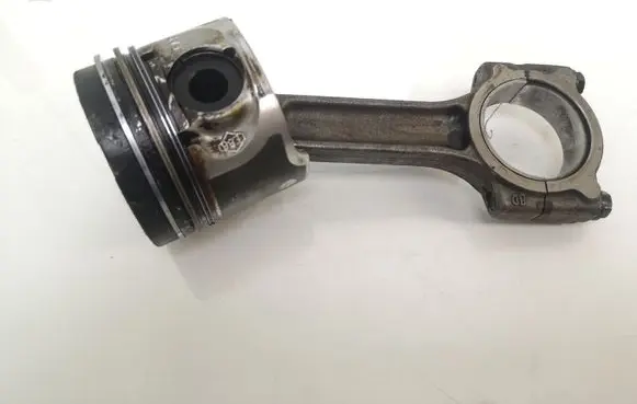 Renault Kangoo II Piston with connecting rod S2N 464